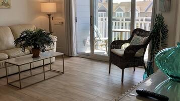 Smart TV, DVD player