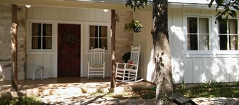 Willie Mae's Cottage på The Homestead B & B