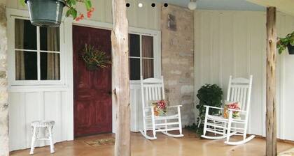 Willie Mae’s Cottage at The Homestead B & B