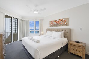 3 bedrooms, iron/ironing board, Internet, bed sheets - Moroccan Resort, Apartment 224 is one of our most sought after holiday apartment (Surfers Paradise)