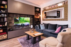 Elite Apartment | Television - Apartment Castel Suite (Sinaia)