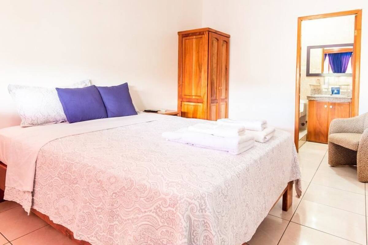 Standard Twin Room | 1 bedroom, in-room safe, individually decorated, individually furnished
