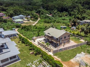 Aerial view - Flora's Self Catering (Mahé Island)