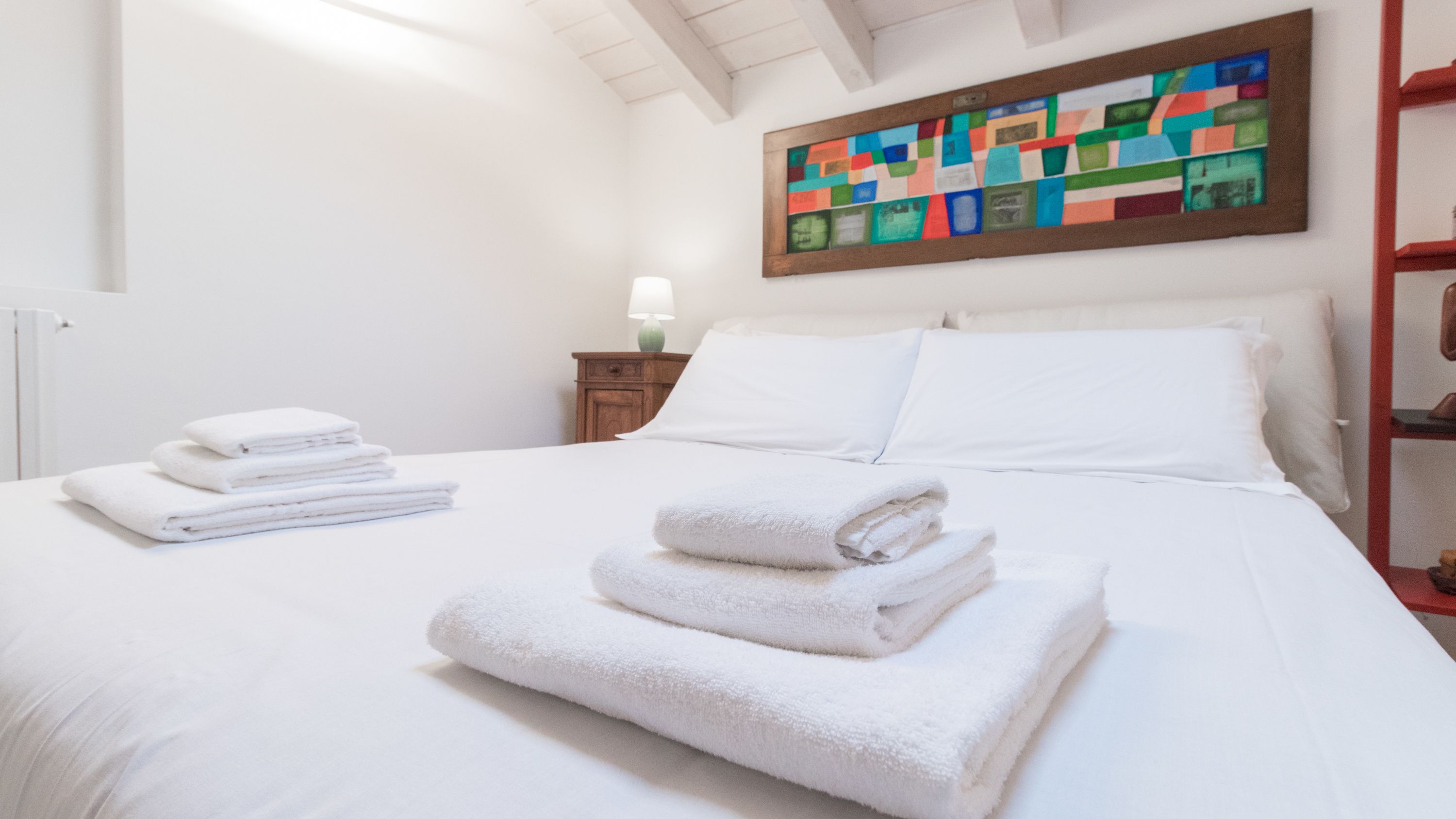 1 chambre, chambres insonorisées, fer et planche à repasser