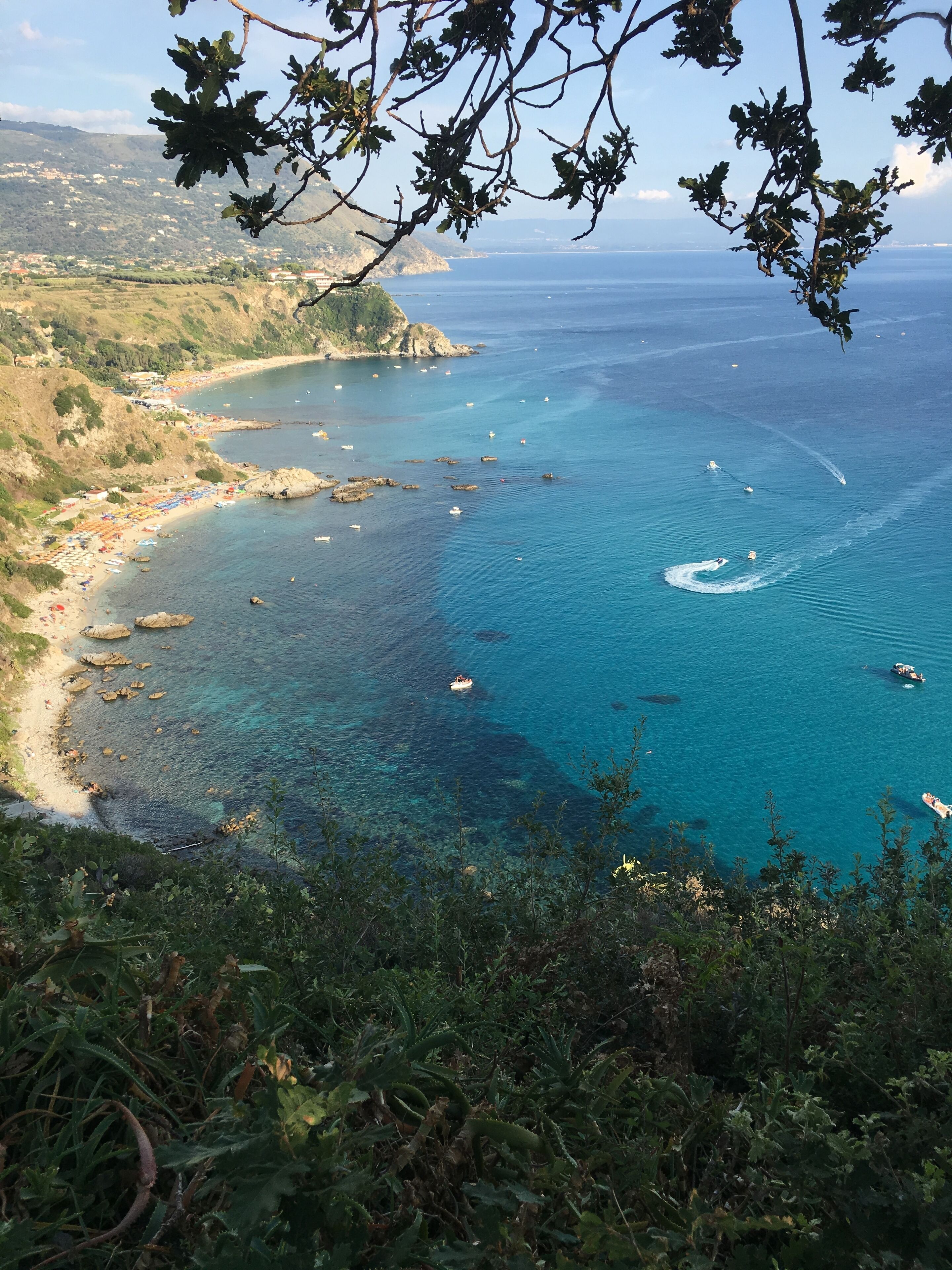 Chaises longues, serviettes de plage