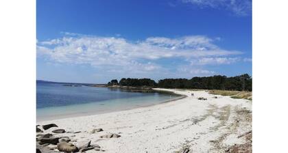 Comfortable apartment Playa Riasón, with breakfast and 2 bikes included