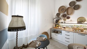 Free daily buffet breakfast  - B&B Sikuli e Sikani (Syracuse)