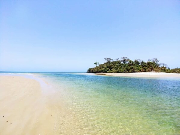 Beach - Bob Fishing Club Bijagos (Rubane)