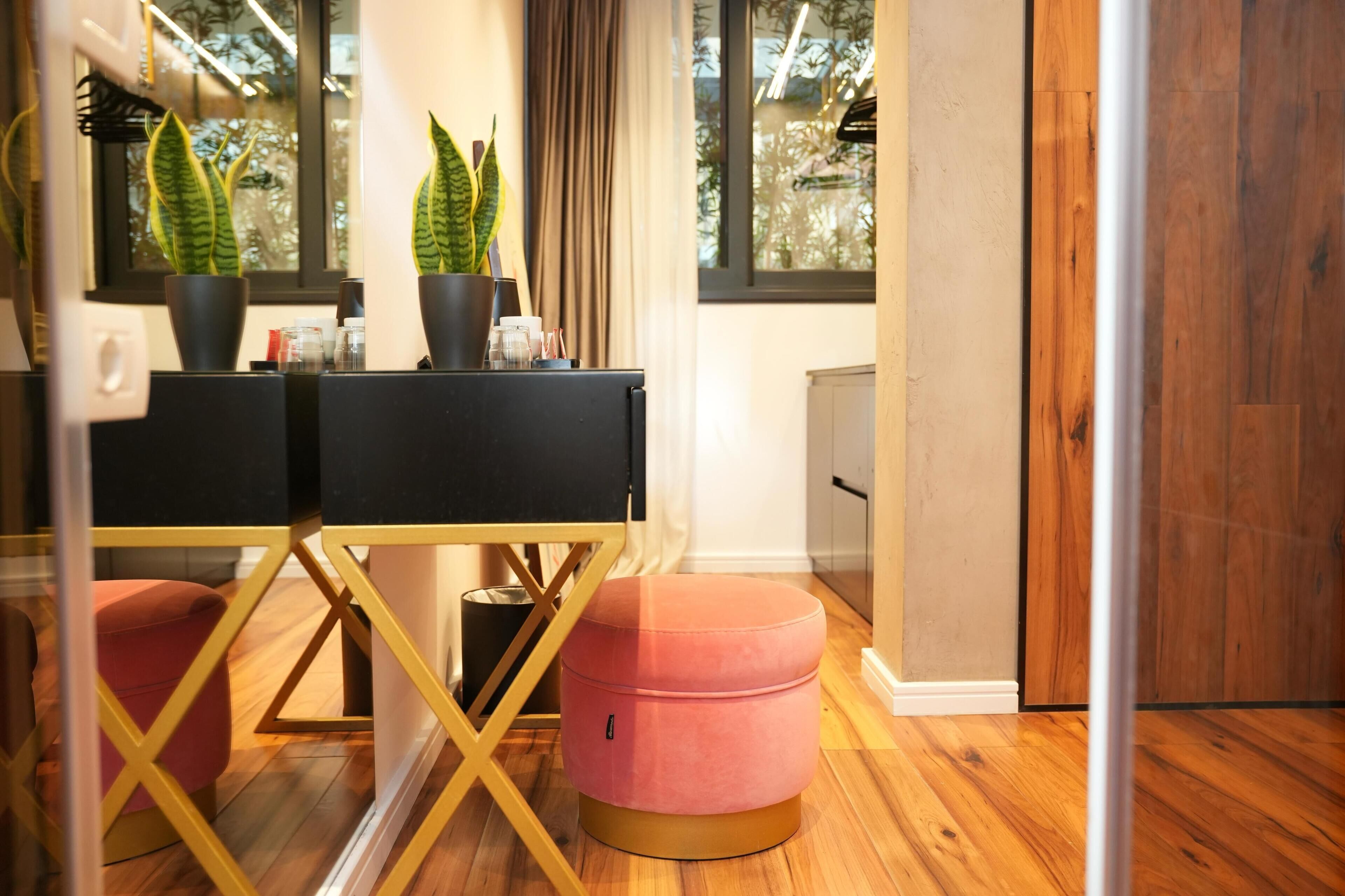 Photo - La Suite Boutique Hotel