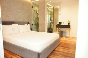 Minibar, in-room safe, desk, soundproofing