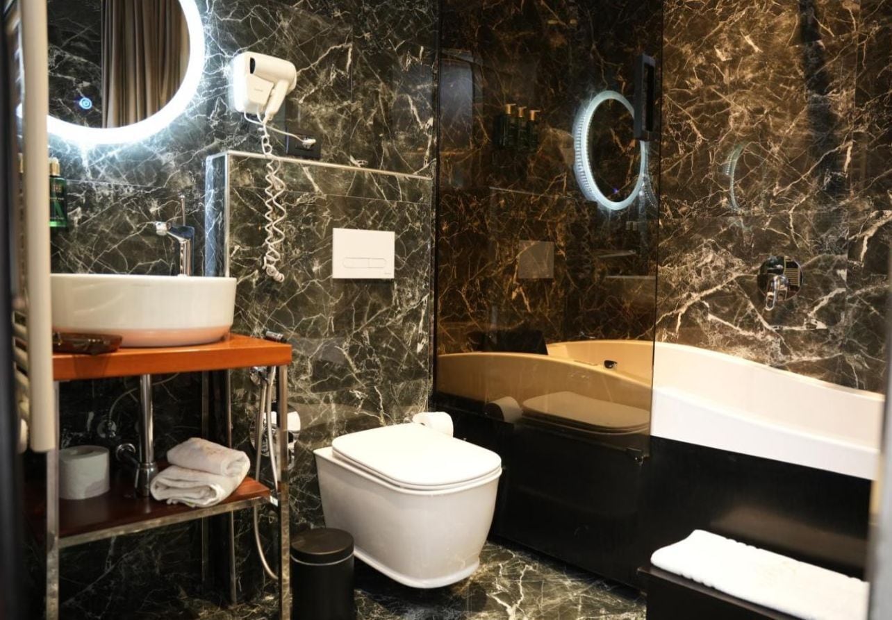 Photo - La Suite Boutique Hotel