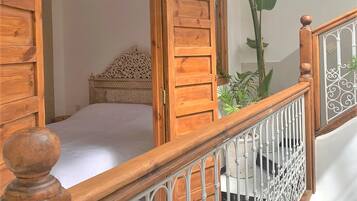 Family House, 3 Bedrooms, Pool Access, City View | 3 bedrooms, blackout drapes, iron/ironing board, cribs (free)