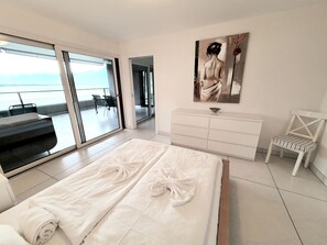 2 chambres, lit parapluie, Wi-Fi gratuit, draps fournis