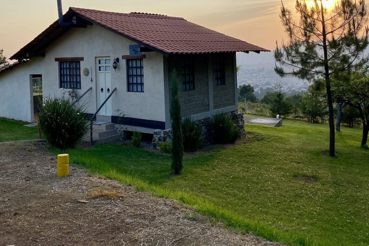 Family Cabin, 2 Double Beds, Fireplace, Mountain View (Ciruelo) | 1 bedroom, premium bedding, individually decorated