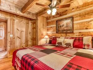 2 bedrooms, free WiFi, bed sheets - Creekview Getaway | Pet-Friendly, Hot Tub, Arcade (Sevierville)