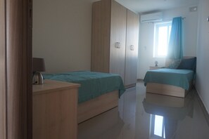 2 bedrooms, WiFi - Clean, Modern, Central, 2 Bedroom Apartment Swieqi (Is-Swieqi)