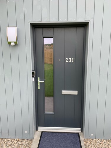 Dornoch NEW 2 Bedroom HIGH  SPEC self contained Apartment (DORNOCH)