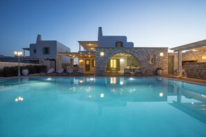 Utomhuspool