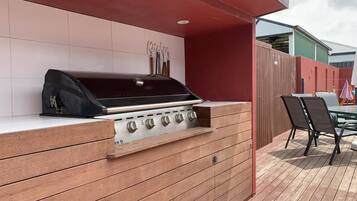 Perincian bahagian luar