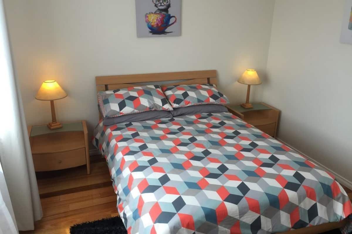 Habitación doble Confort | Insonorización, tabla de planchar con plancha, cunas y wifi gratis