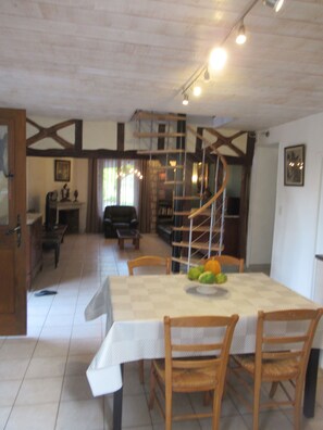 تناول الطعام