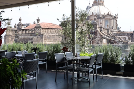 Terraza o patio. Hotel Catedral
