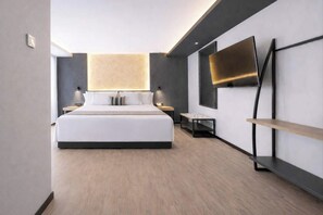 Interior Suite - Pyramid Tower | Premium bedding, down duvets, pillow-top beds, free minibar - Hotel Catedral (Mexico City)