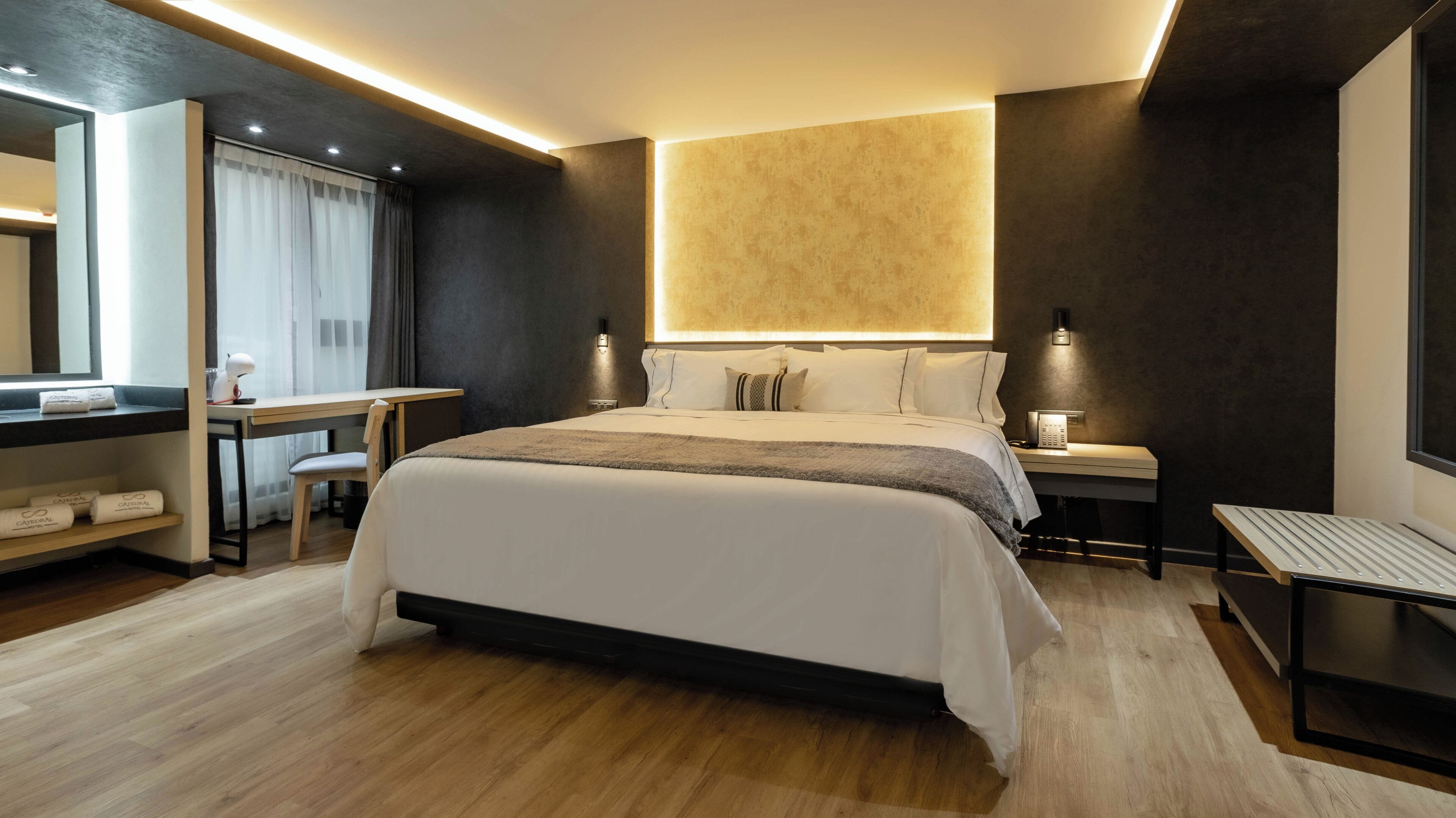 Interior Suite - Pyramid Tower | Ropa de cama de alta calidad, edredón y camas con pillow-top 