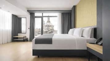 Templo Mayor Suite - Pyramid Tower | Premium bedding, down comforters, pillowtop beds, free minibar