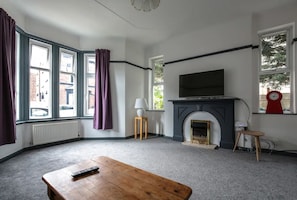 TV, peis og stereoanlegg