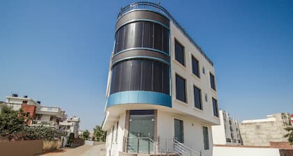 OYO 35787 Hotel Lotus