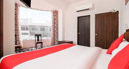 OYO 35787 Hotel Lotus