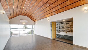 Interior - Townhouse OAK Edassery's Sealine Villa Stay (Kochi)