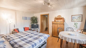 1 quarto, ferros/tĂĄbuas de passar roupa, Wi-Fi de cortesia