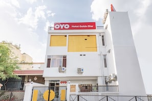 Exterior - OYO 28691 Hotel Golden Star (Bhopal)