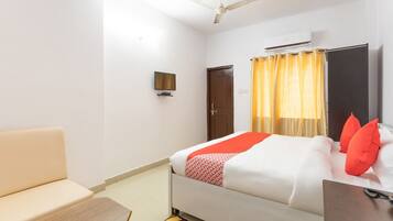 Double or Twin Room | Free WiFi, bed sheets