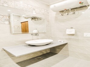 Free toiletries, towels