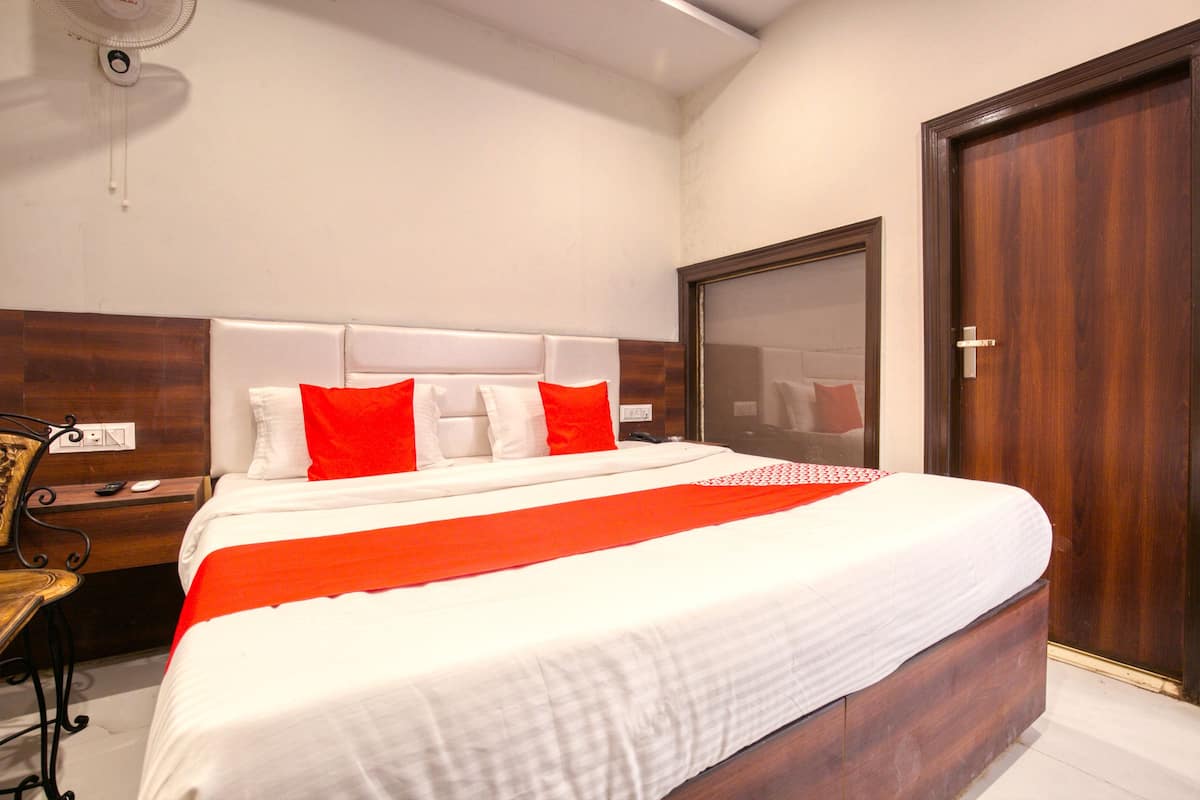 double or twin room | bed sheets