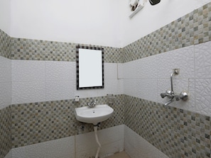 Free toiletries, towels