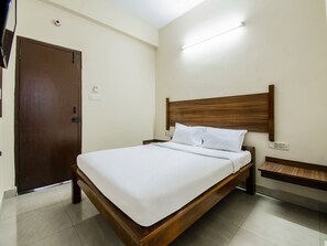 Classic Double or Twin Room | Free WiFi, bed sheets - OYO VSK145 Ssg Residency (Visakhapatnam)