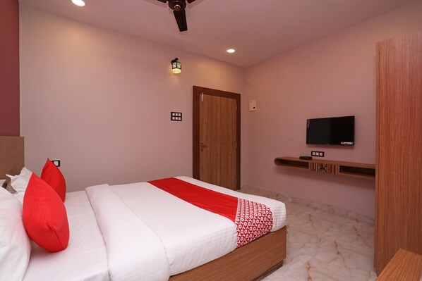 Double or Twin Room | Free WiFi, bed sheets