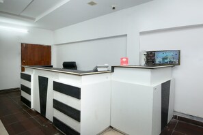 Reception - OYO 26738 Hotel Supreet (Raipur)