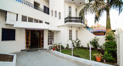 OYO 30000 Hotel Panghat