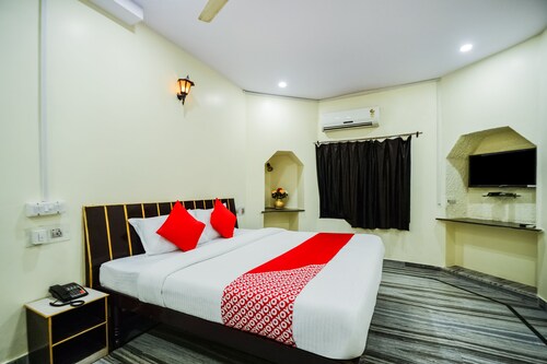 OYO 30000 Hotel Panghat
