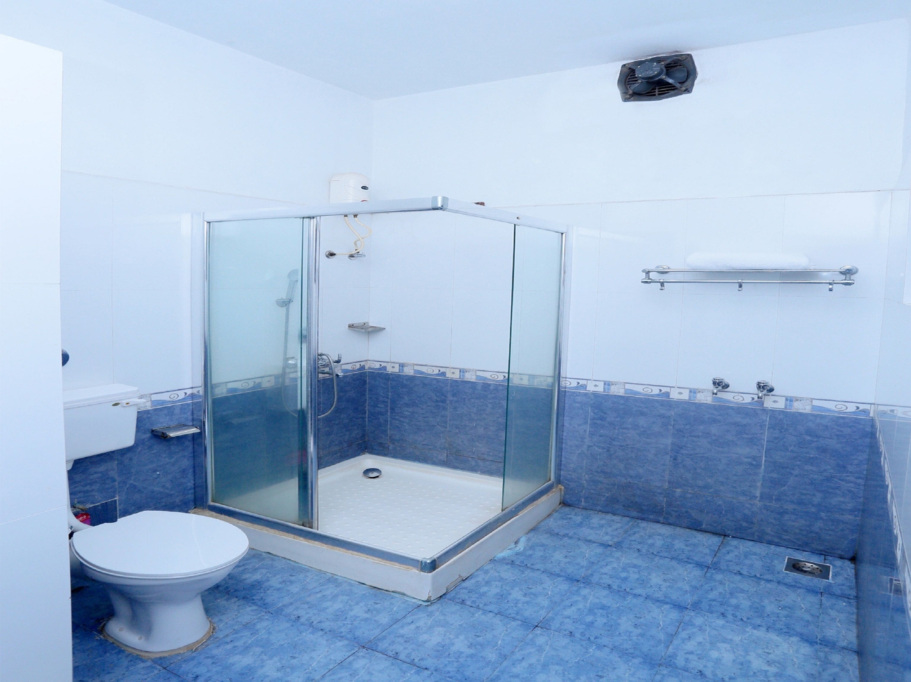 double or twin room | bathroom | free toiletries, towels