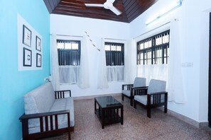 Interior - OYO Home 29319 Traditional Villa Near Thiruvananthapuram Zoo (Thiruvananthapuram)