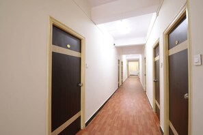 Shared kitchen - OYO 28093 Royal Sand (Mysore)