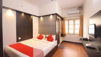 Deluxe Room | Bathroom | Towels