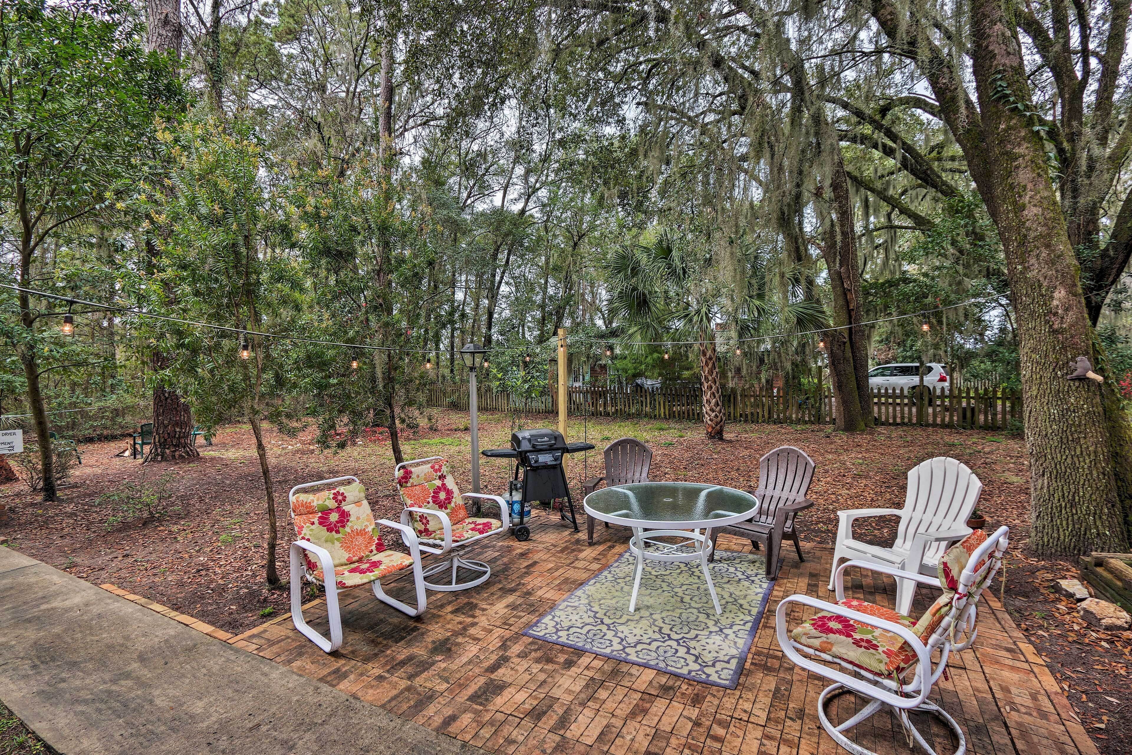 Pet-Friendly Home. Short Walk to Scenic Overlook!
