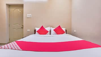Standard Double Room | Free WiFi, bed sheets
